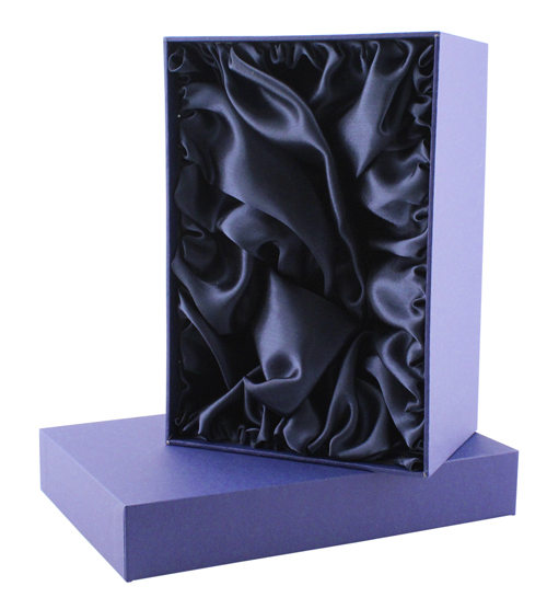 Display Box Navy blue box with a cushioned Box 3