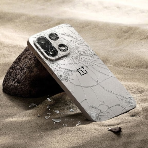 OnePlus phone repair technician at Mobile Smart in Papakura Auckland