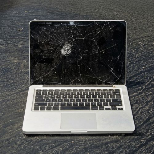Laptop screen repair and replacement in Papakura